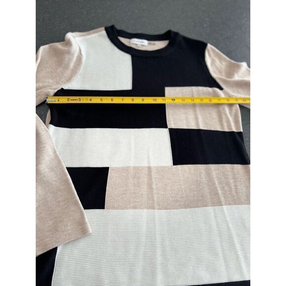 Calvin Klein sweater size Medium - Picture 6 of 6